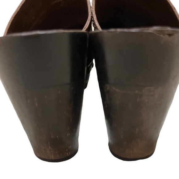 Vince Camuto Light Brown Leather Slide On Mules Tooled, Laser Cut, Studs Sz 7.5 - Picture 6 of 10